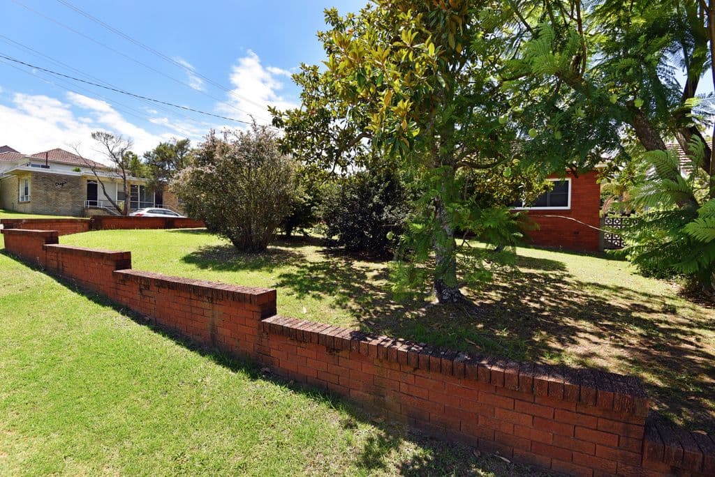 111 Robsons Road, West Wollongong - Thumbnail 2