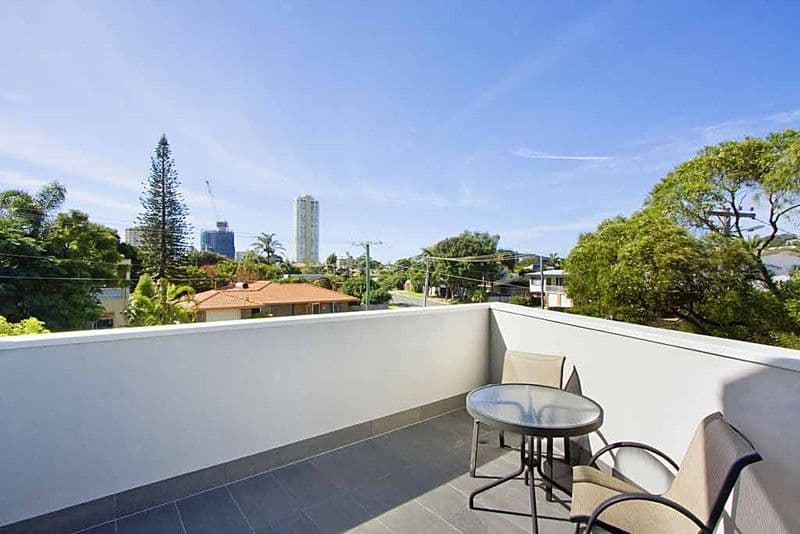 2 Joy Avenue, BURLEIGH HEADS QLD 4220, Burleigh Heads - Thumbnail 5