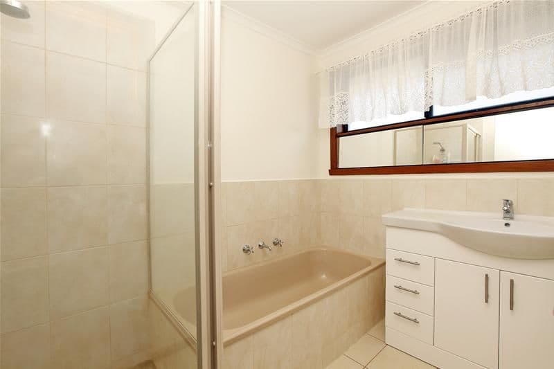 51 Freeman Crescent, MILL PARK VIC 3082, Mill Park - Thumbnail 7
