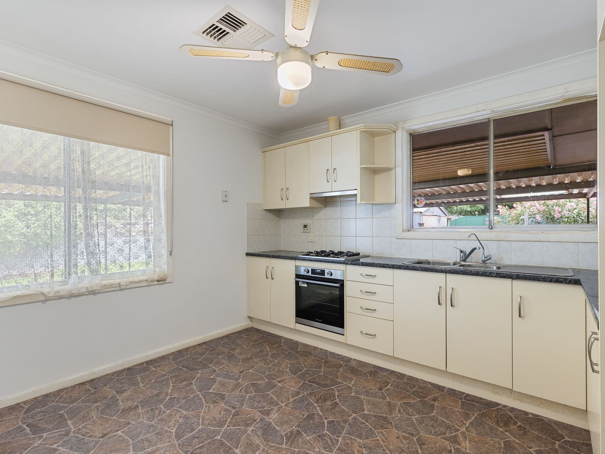 103 Elizabeth Road, Christie Downs SA 5164, Christie Downs - Thumbnail 6