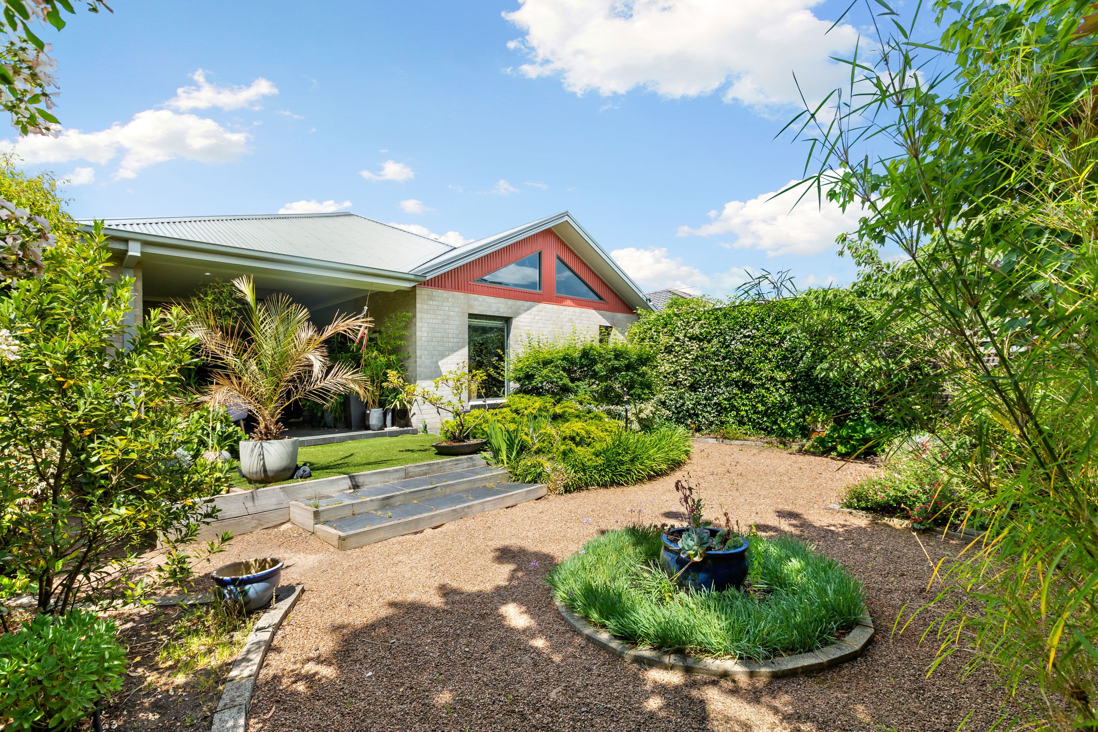 53 Curia Street, Mansfield VIC 3722, Mansfield - Thumbnail 4
