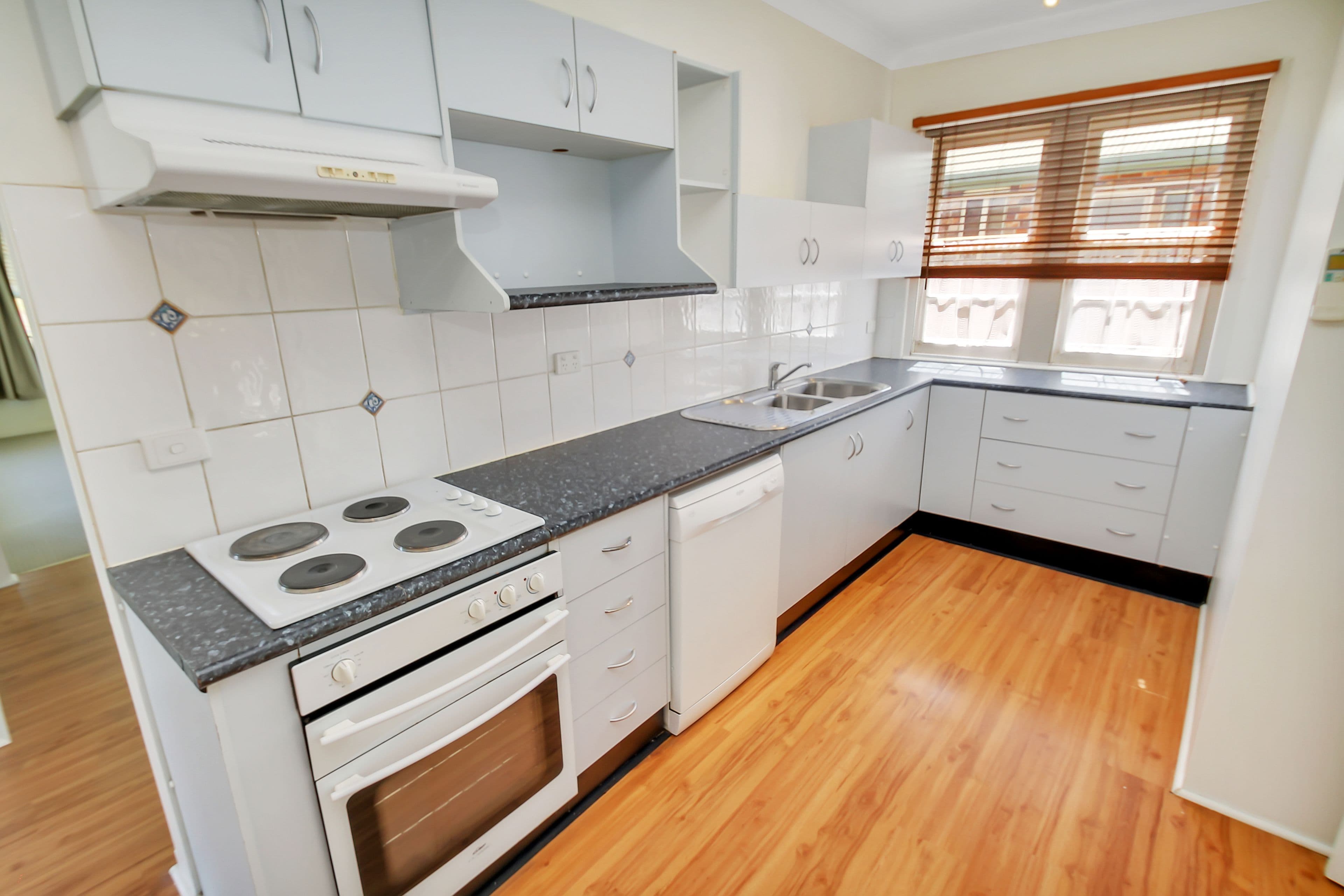 9 Centre Street, Quirindi NSW 2343, Quirindi - Thumbnail 5