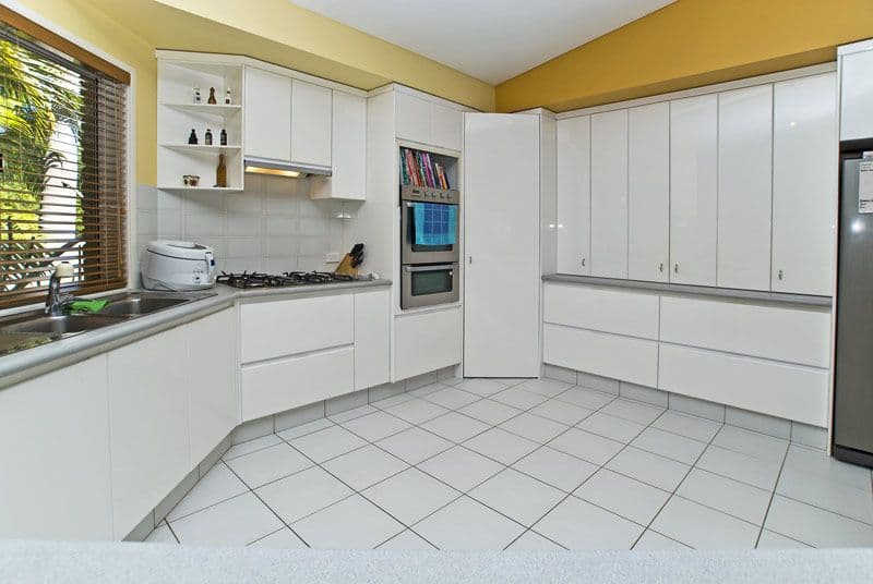 3 Nandewar Court, CARRARA QLD 4211, Carrara - Thumbnail 3