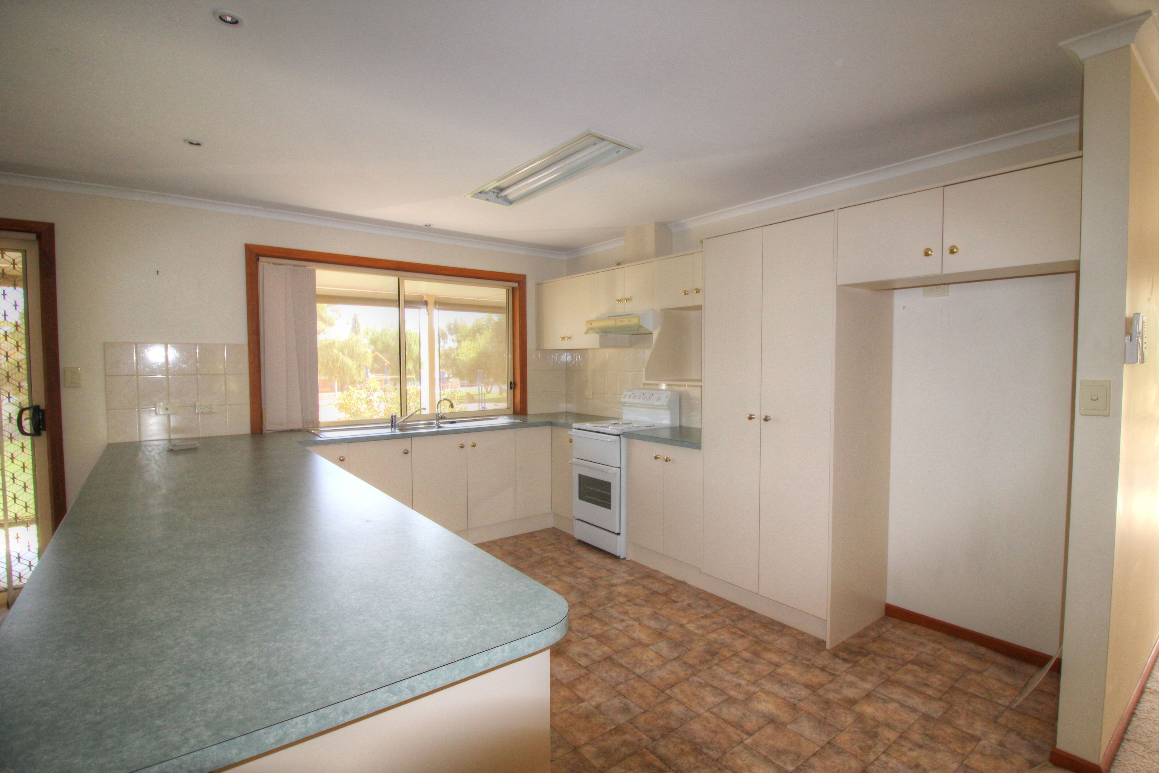 2 Middleton Avenue, Paringa SA 5340, Paringa - Thumbnail 3