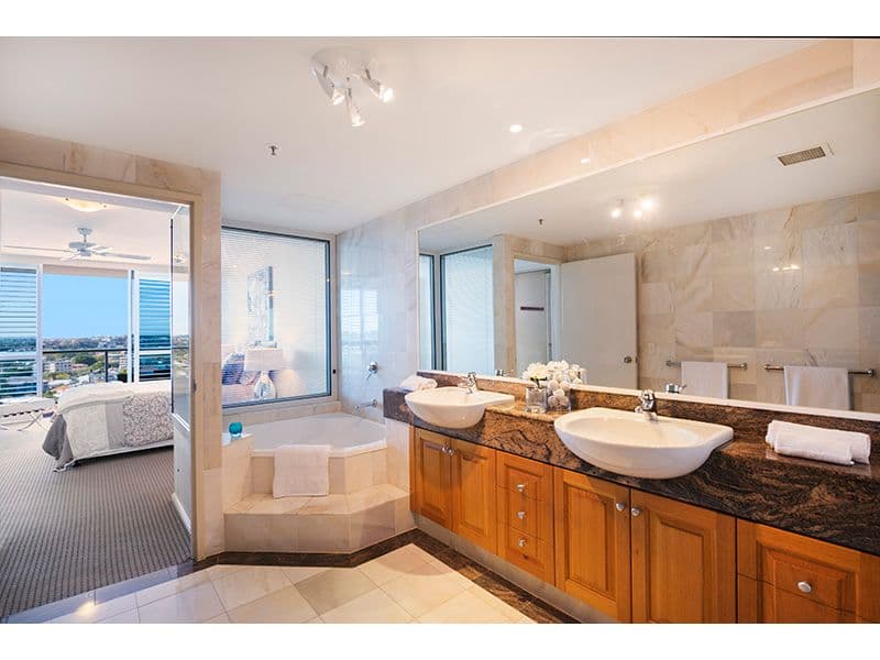 2 Goodwin Street, KANGAROO POINT QLD 4169, Kangaroo Point - Thumbnail 6