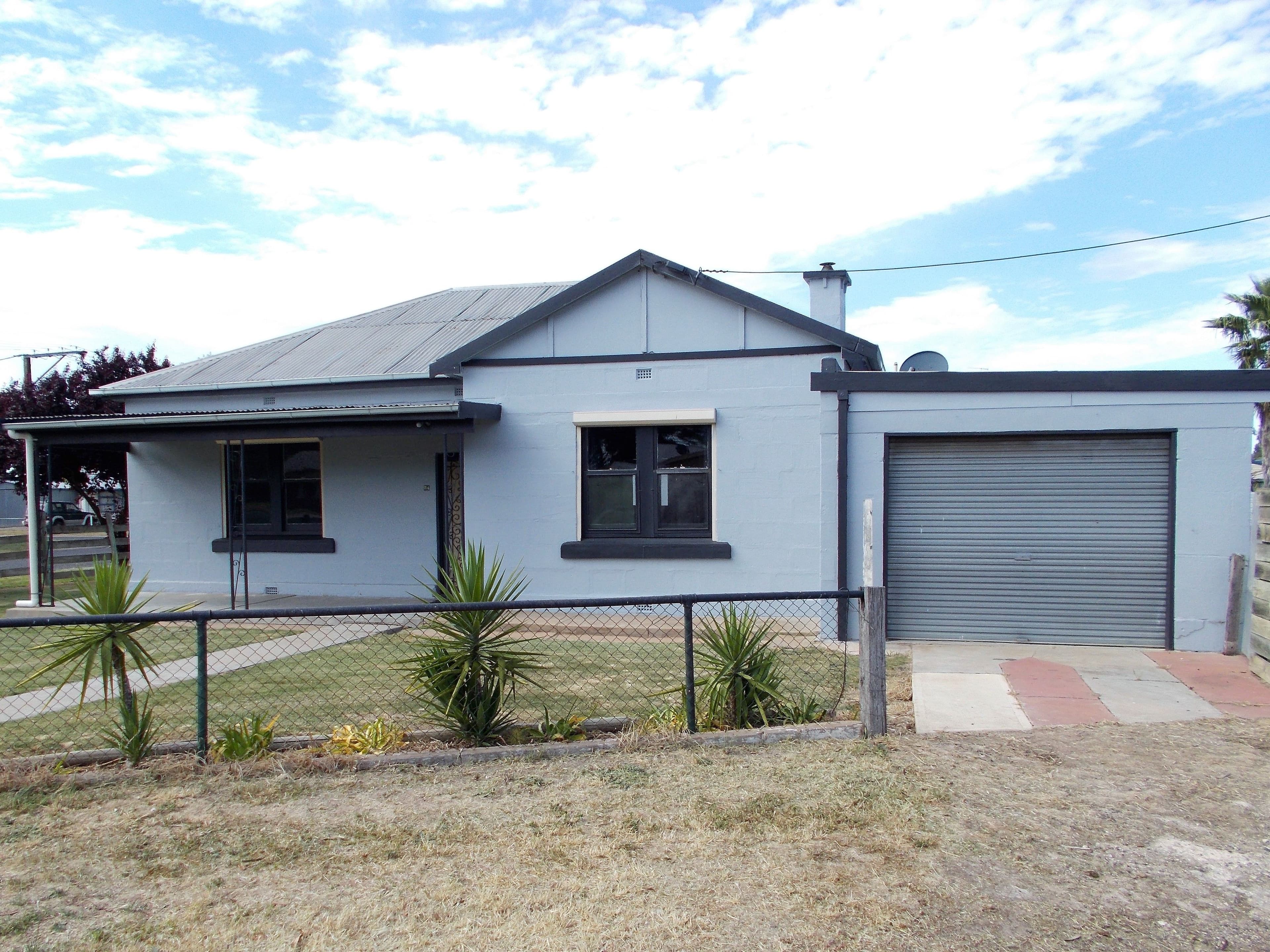 24 Pigeon Flat Road, Bordertown SA 5268, Bordertown - Image 1