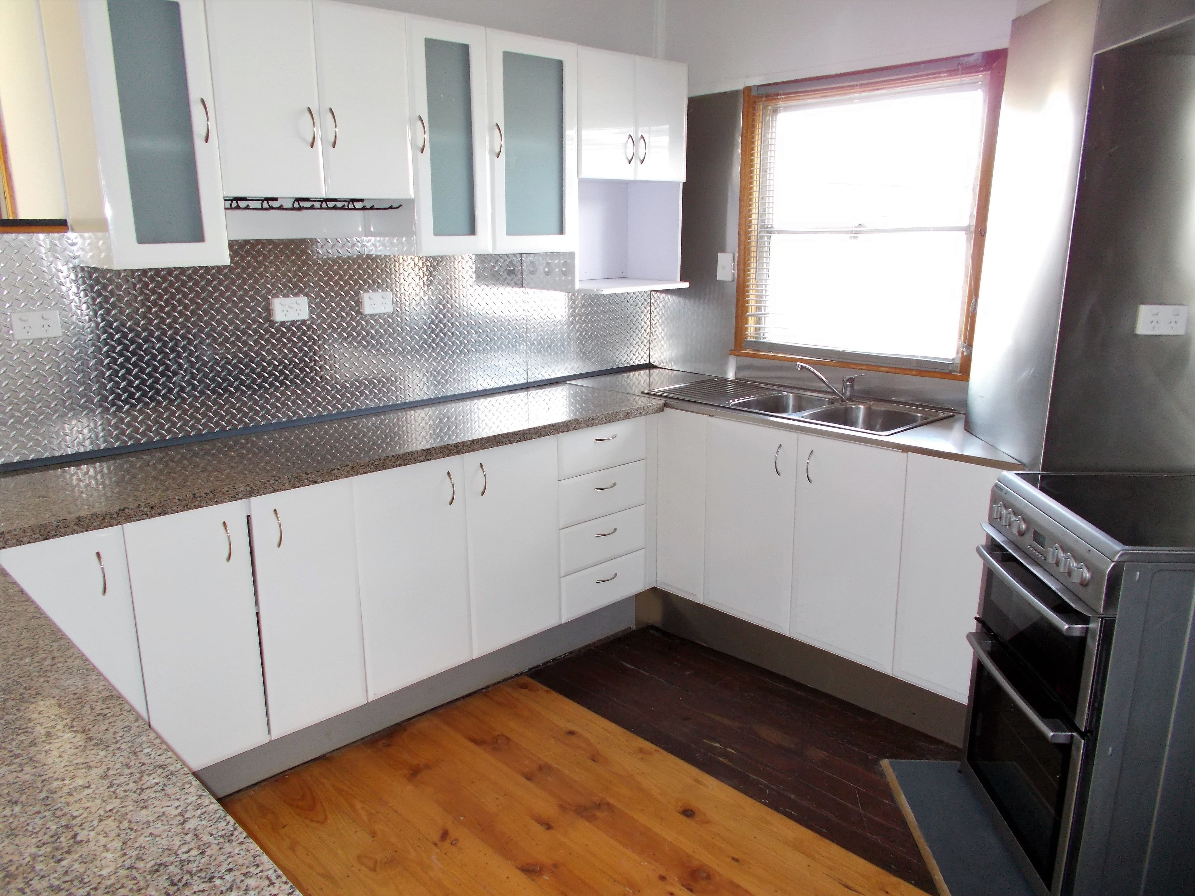 24 Pigeon Flat Road, Bordertown SA 5268, Bordertown - Thumbnail 2