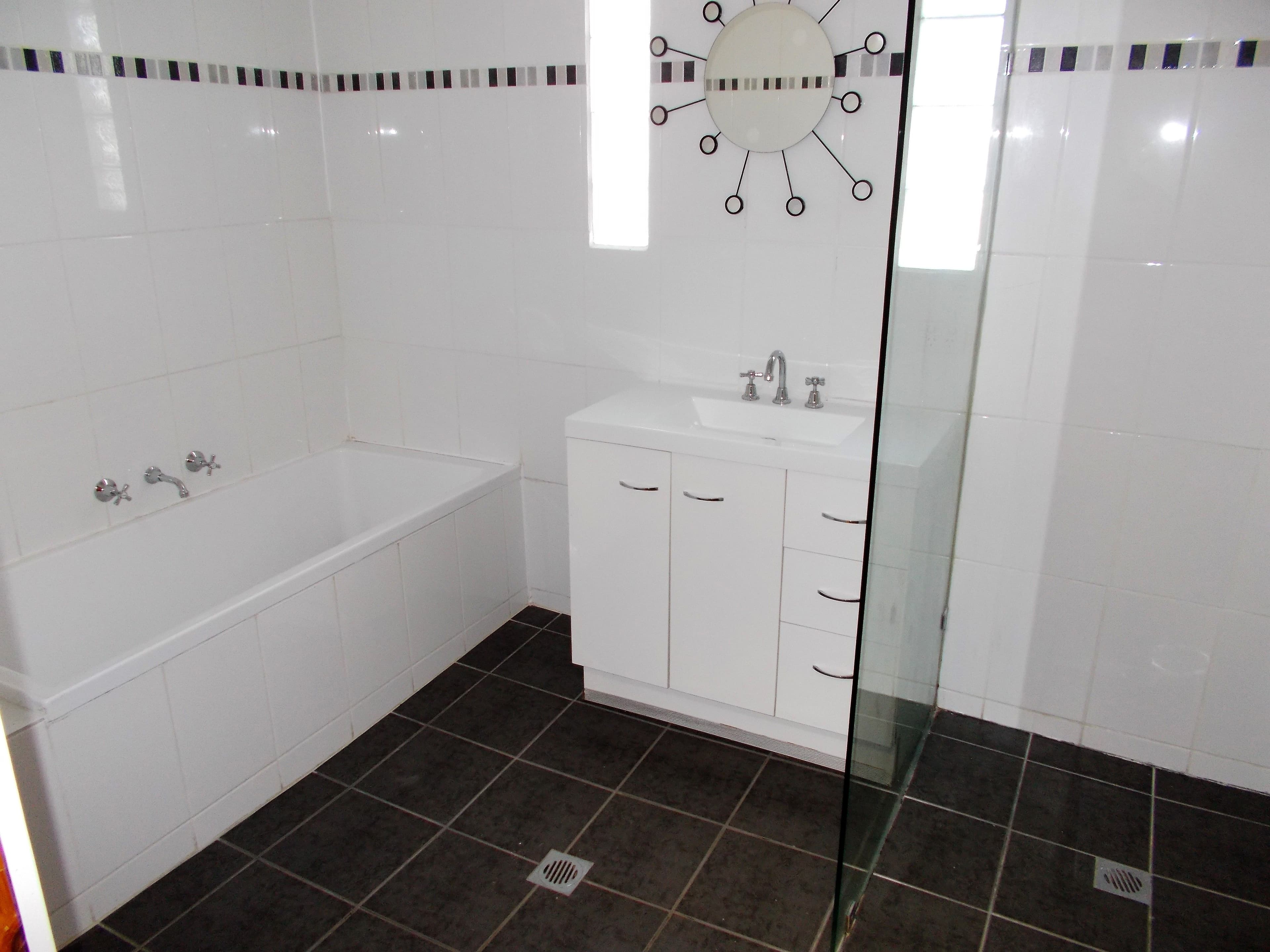 24 Pigeon Flat Road, Bordertown SA 5268, Bordertown - Thumbnail 3