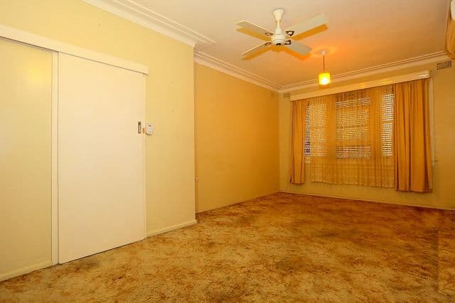 10 Ogmore Court, Bankstown NSW 2200, Bankstown - Thumbnail 2