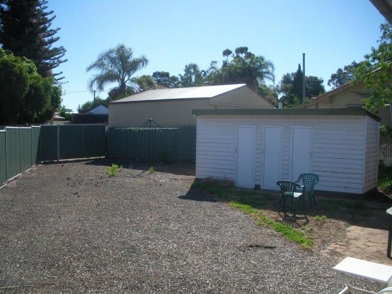 8 Boree Street, RED CLIFFS VIC 3496, Red Cliffs - Thumbnail 3