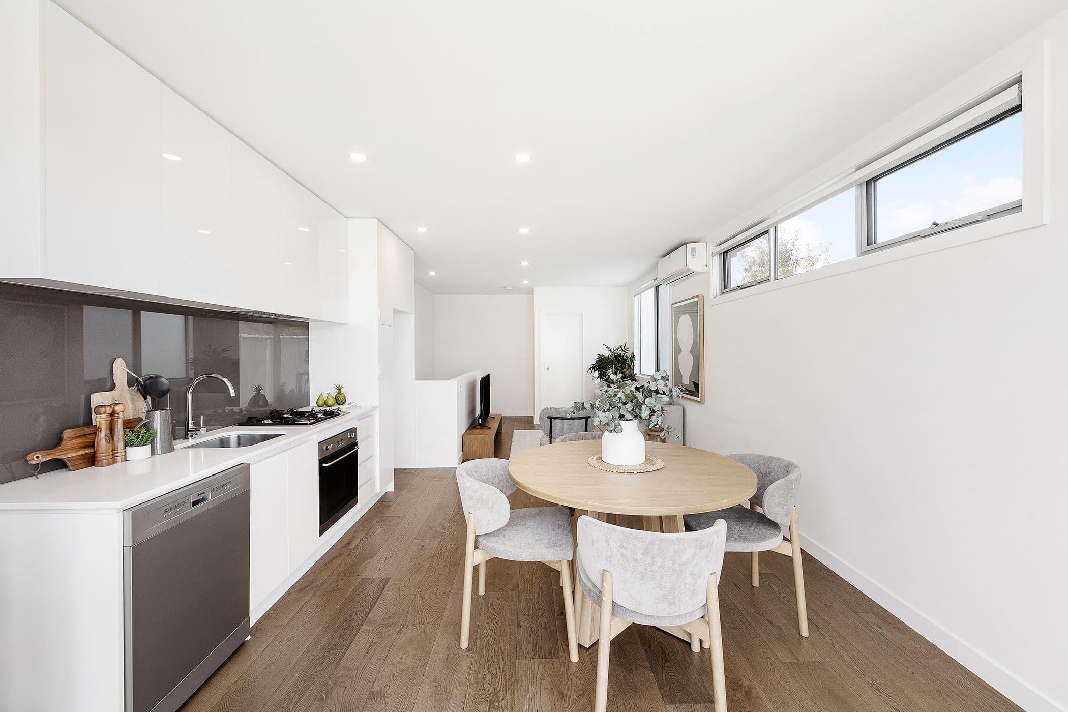 4 Fitzgerald Road, Essendon VIC 3040, Essendon - Thumbnail 2