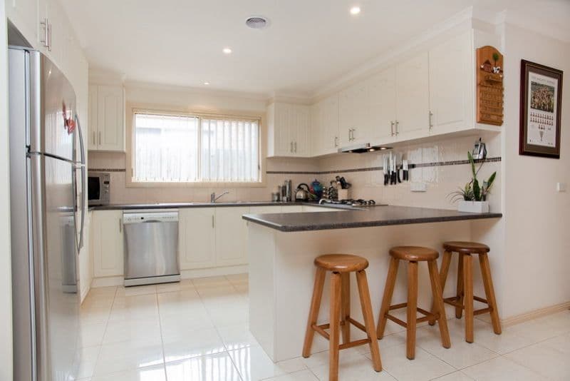 34 Auburn Road, SOUTH MORANG VIC 3752, South Morang - Thumbnail 2