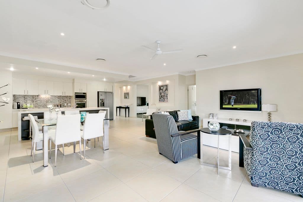 8 Saleya Drive, Varsity Lakes QLD 4227, Varsity Lakes - Thumbnail 3