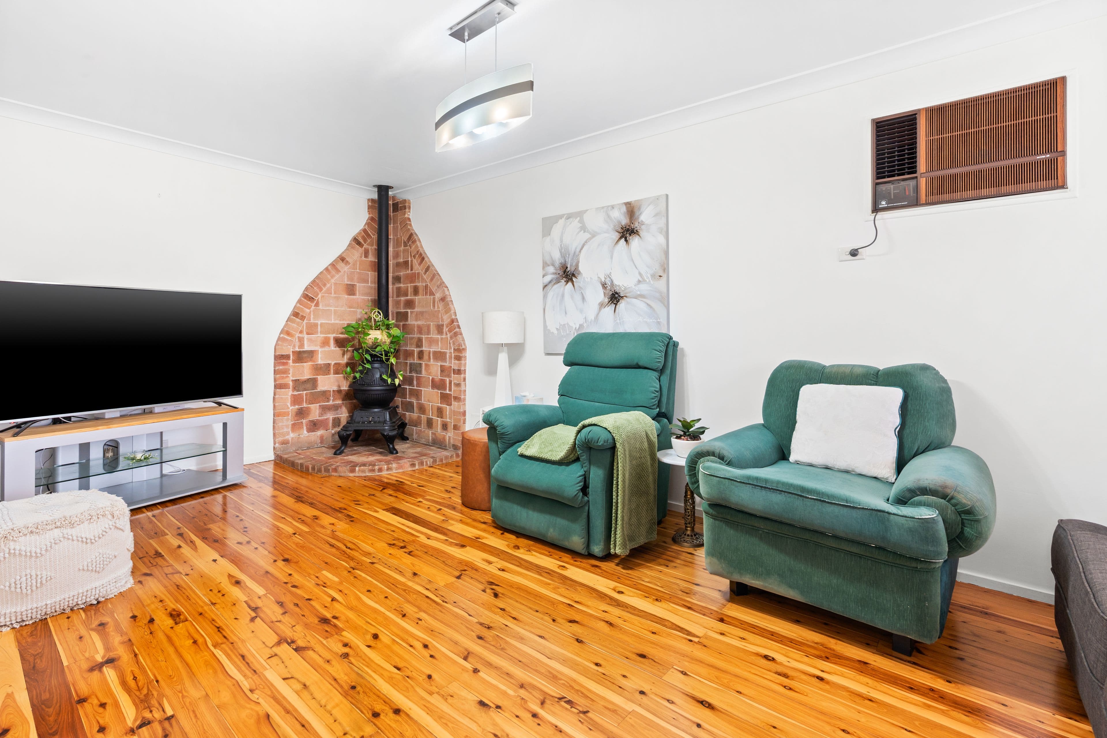 8 Coolatai Crescent, Bossley Park NSW 2176, Bossley Park - Thumbnail 4