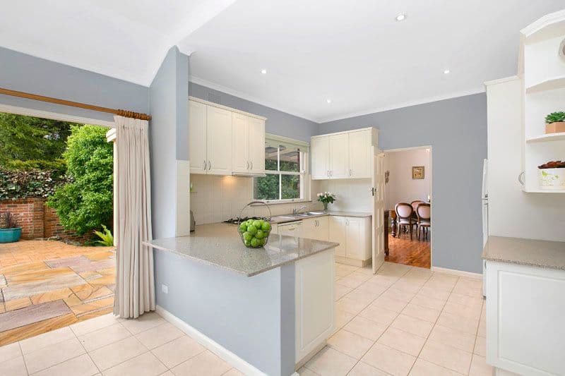 8 Brentwood Avenue, WARRAWEE NSW 2074, Warrawee - Thumbnail 5