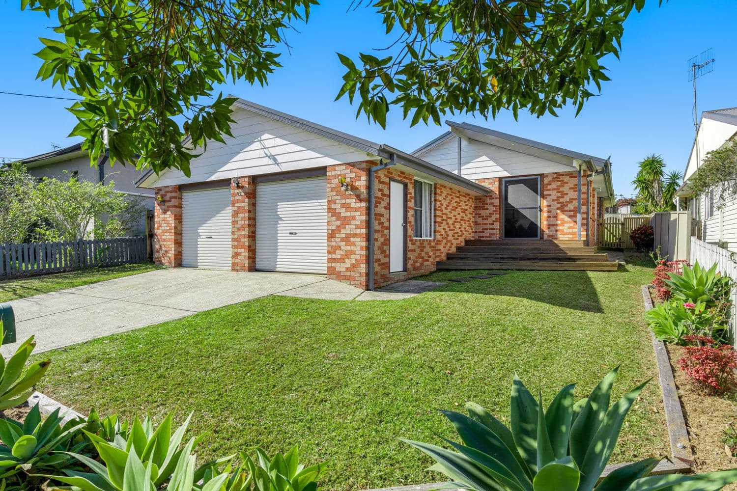 22 Carlyon Street, Killarney Vale NSW 2261, Killarney Vale - Image 1