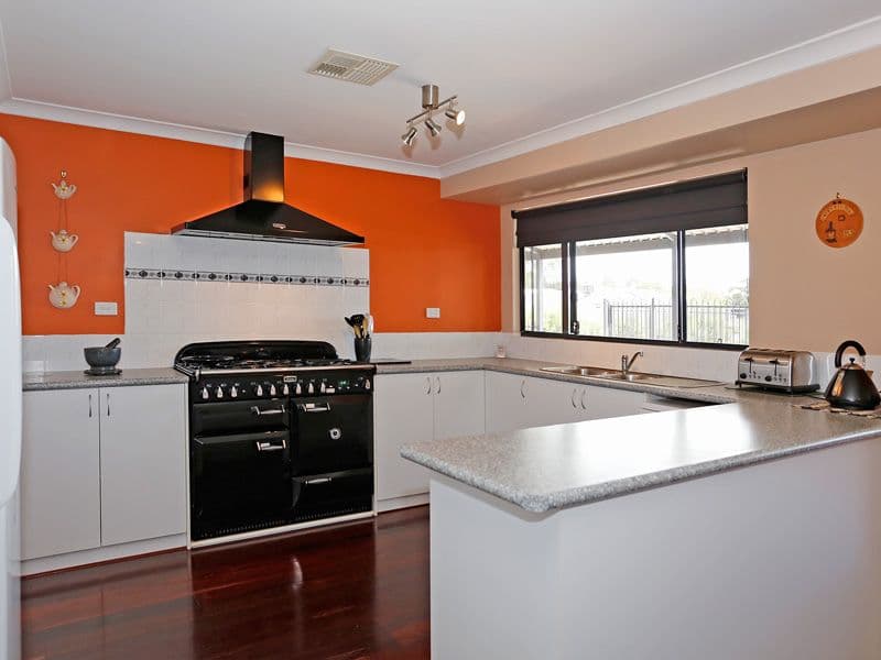 10 Faull Street, MUCHEA WA 6501, Muchea - Thumbnail 3