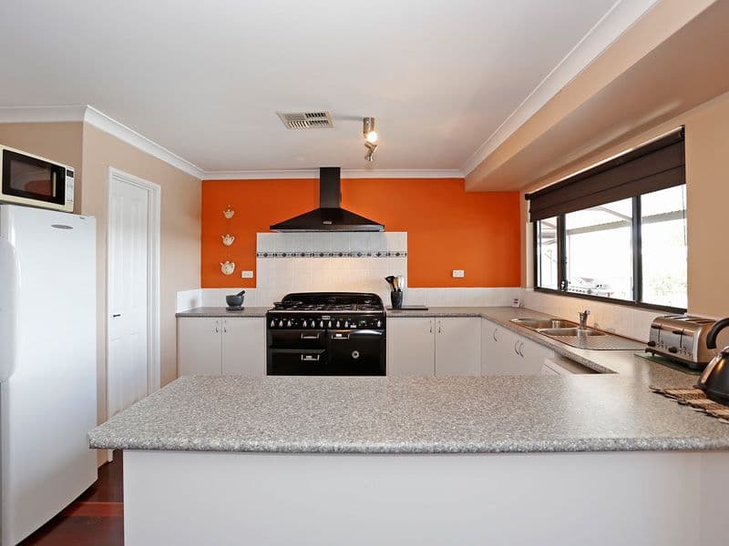 10 Faull Street, MUCHEA WA 6501, Muchea - Thumbnail 4
