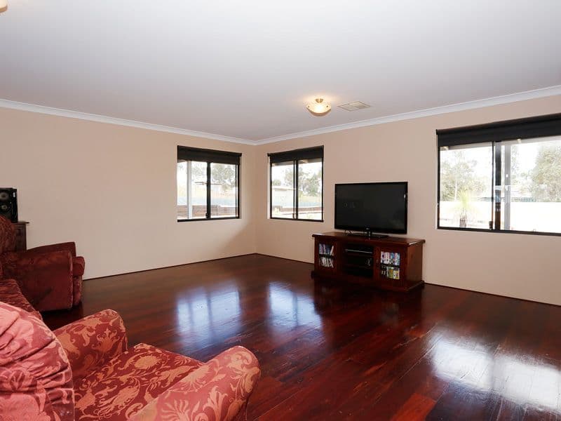 10 Faull Street, MUCHEA WA 6501, Muchea - Thumbnail 5