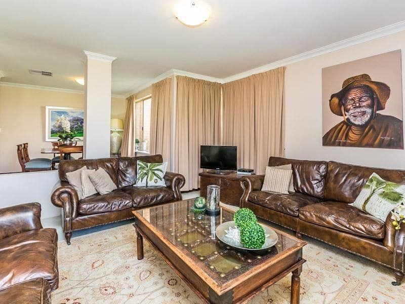 26 Lesueur Rise, SORRENTO WA 6020, Sorrento - Thumbnail 2