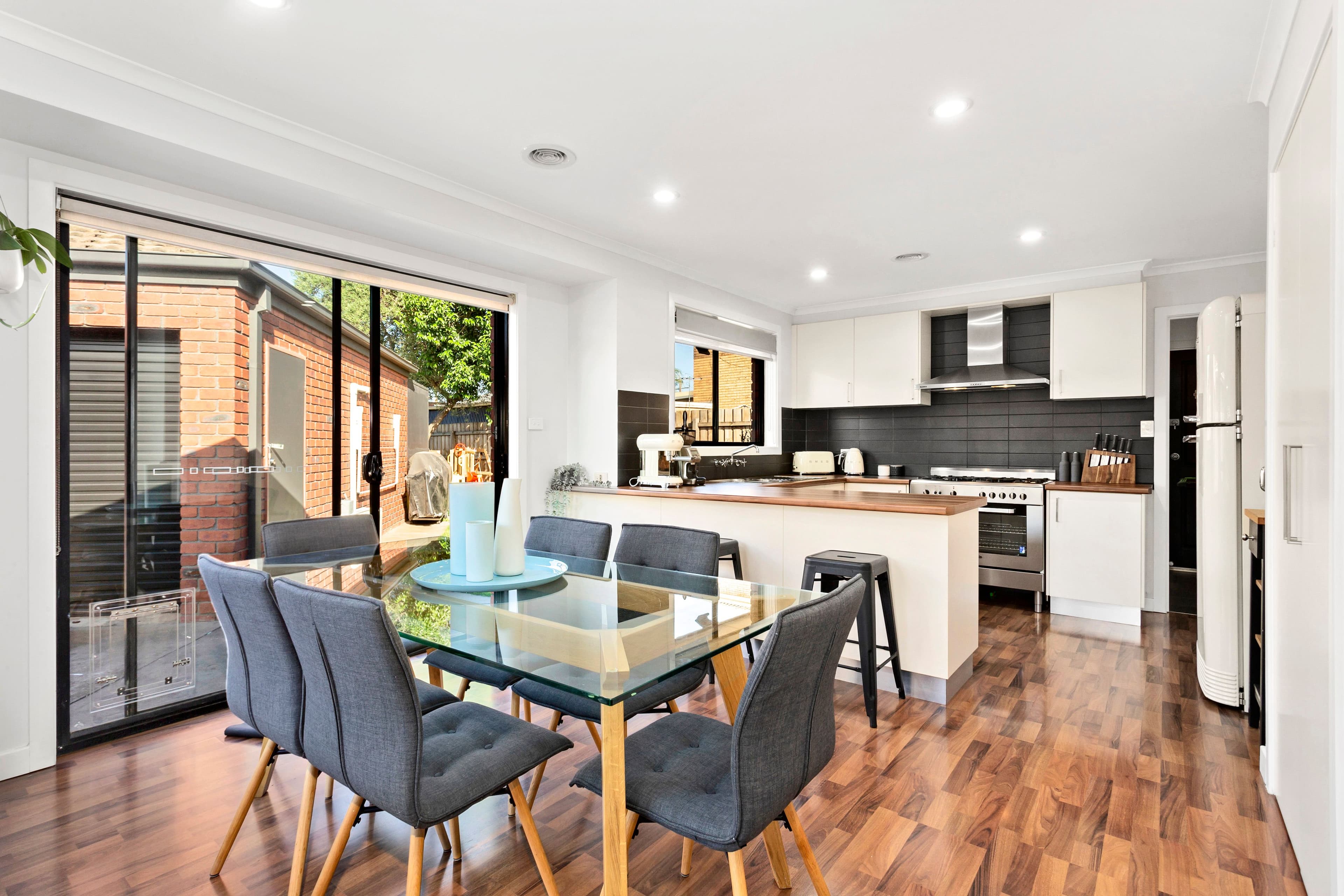 7 Cooma Court, Lalor VIC 3075, Lalor - Thumbnail 2
