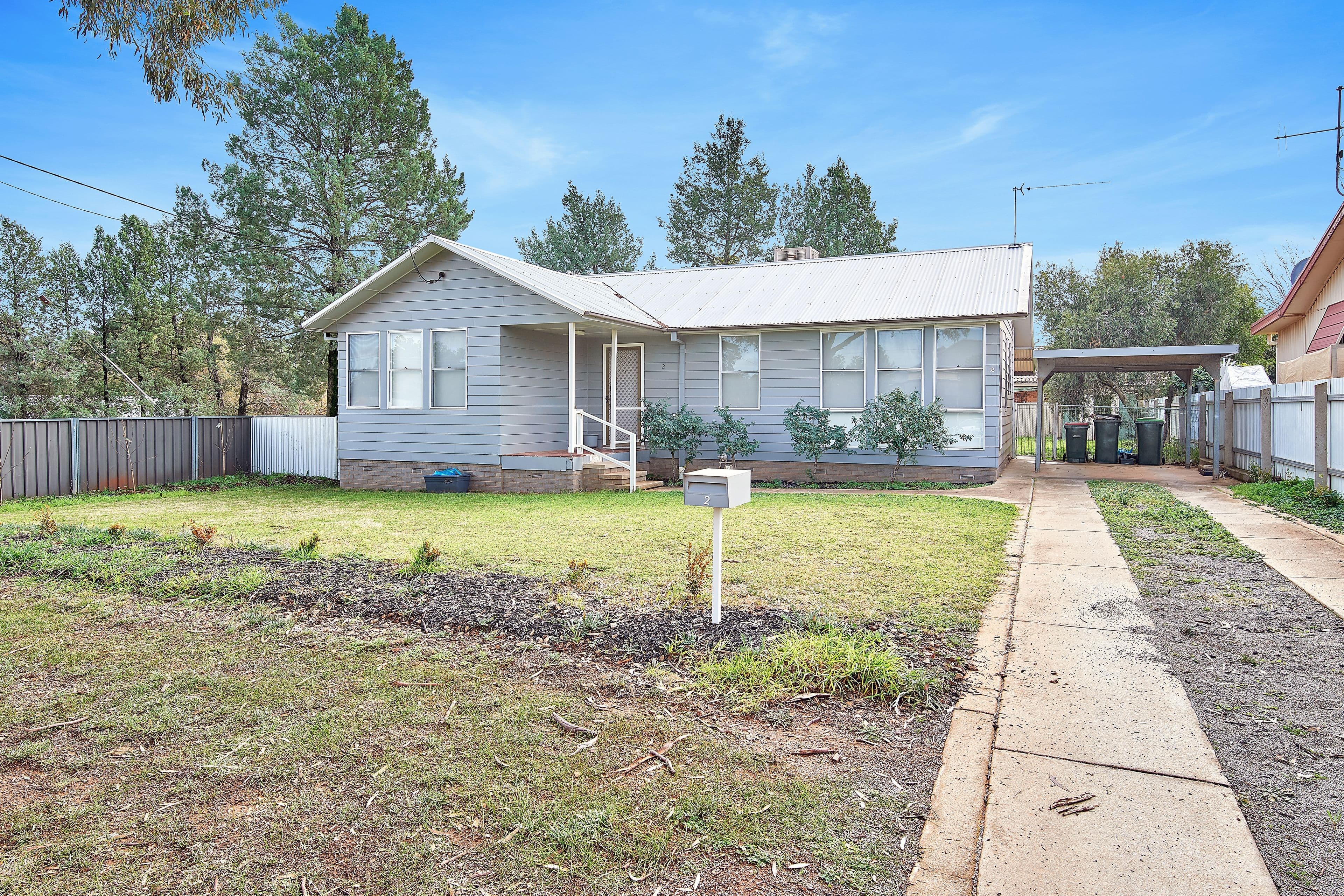 2 Loughnan Street, Coolamon NSW 2701, Coolamon - Image 1
