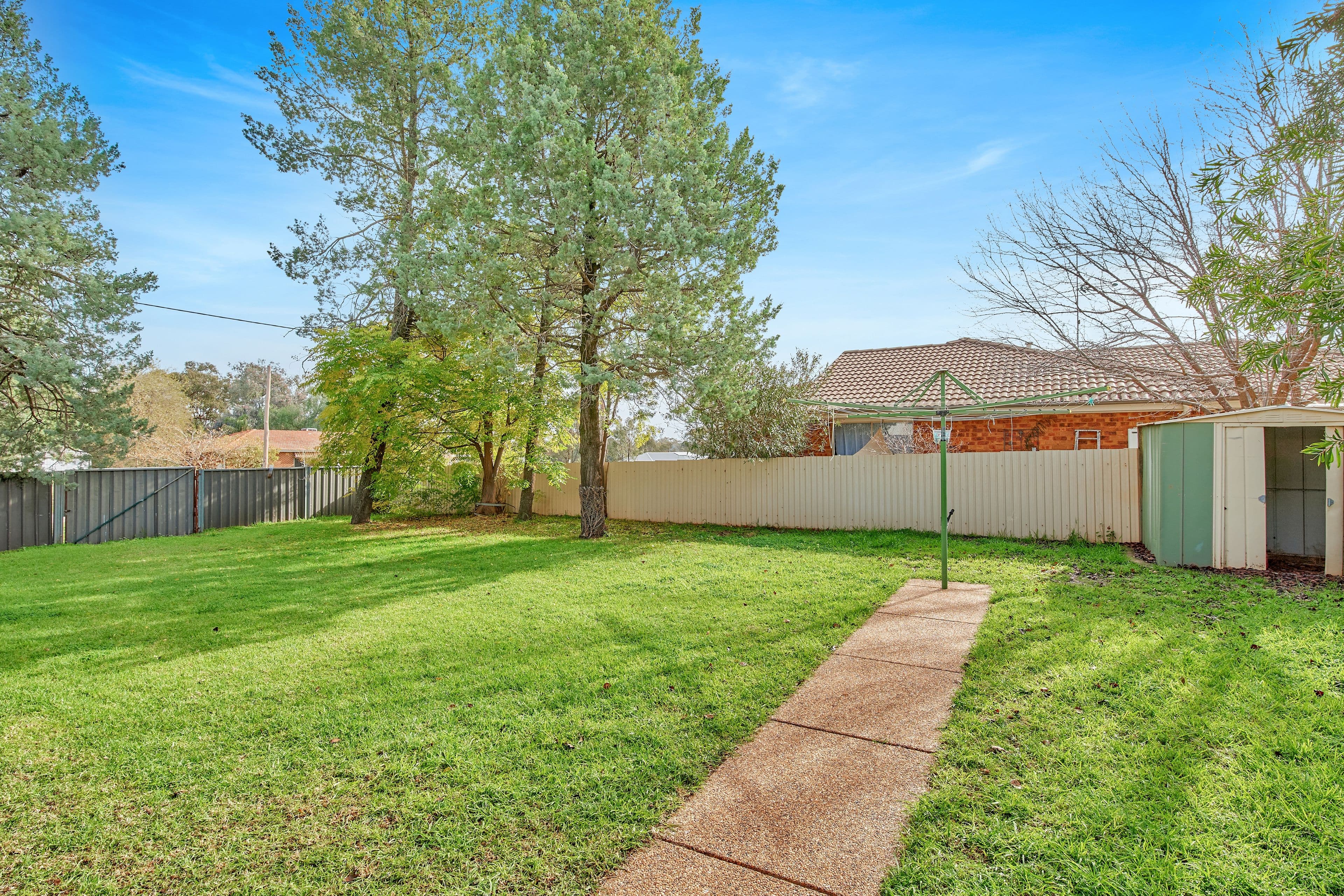 2 Loughnan Street, Coolamon NSW 2701, Coolamon - Thumbnail 8