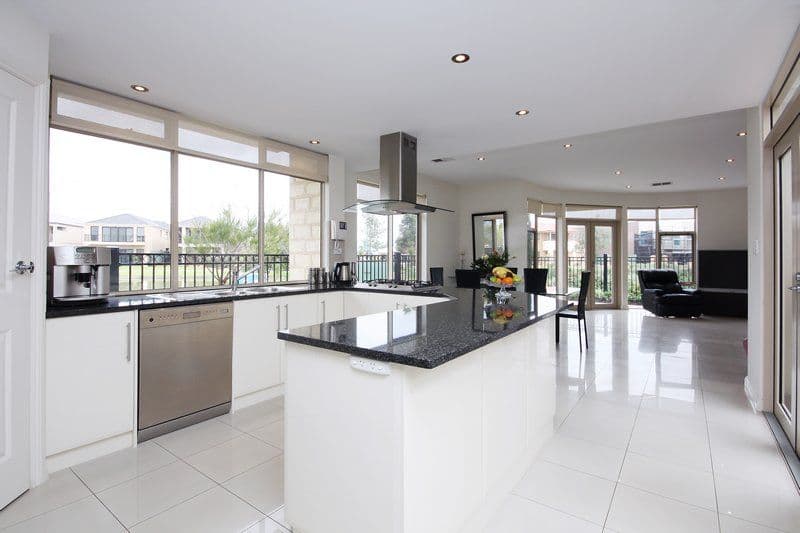 2 Pine Court, MAWSON LAKES SA 5095, Mawson Lakes - Thumbnail 5