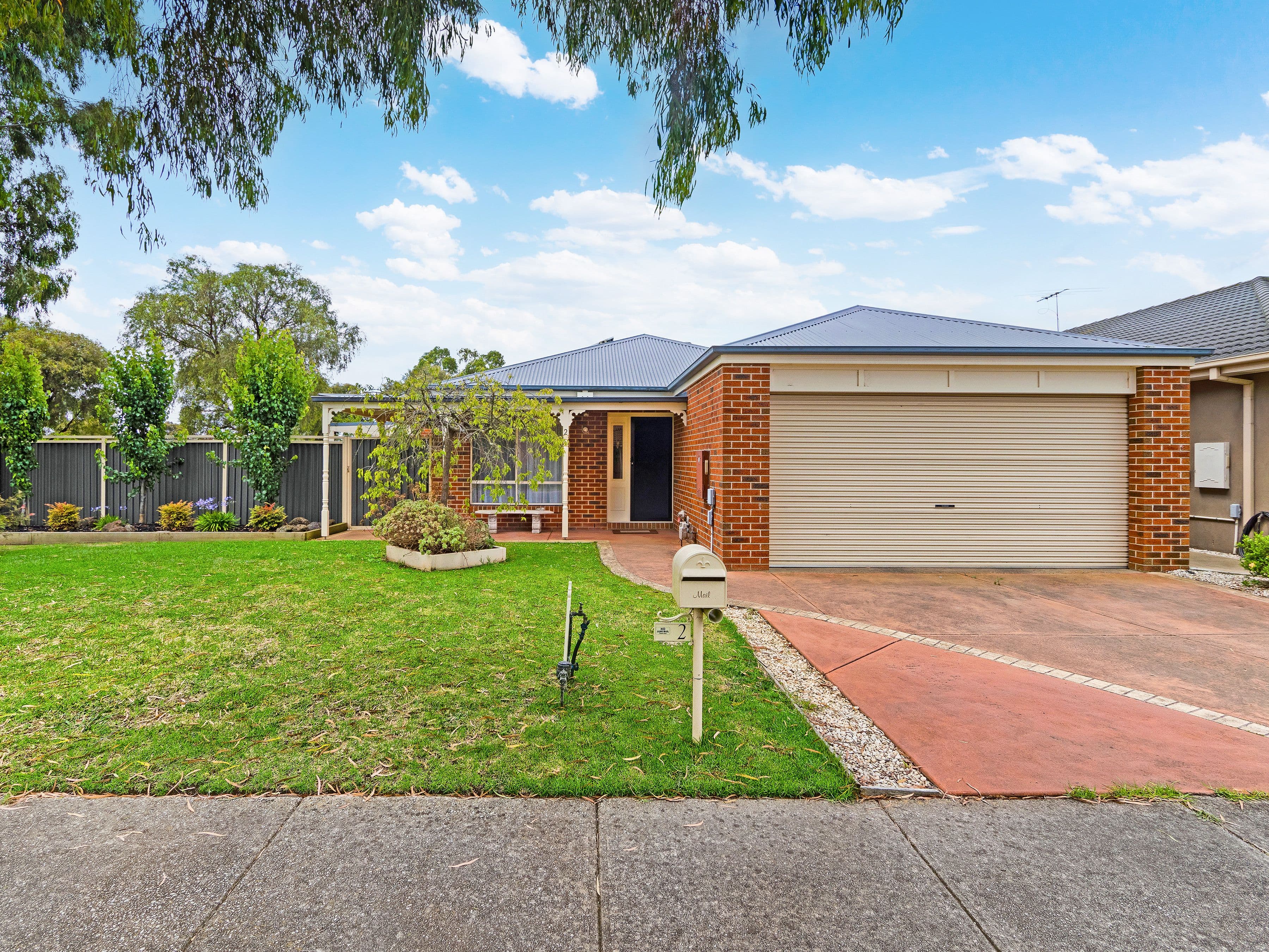 2 Galway Place, Cranbourne VIC 3977, Cranbourne - Thumbnail 2
