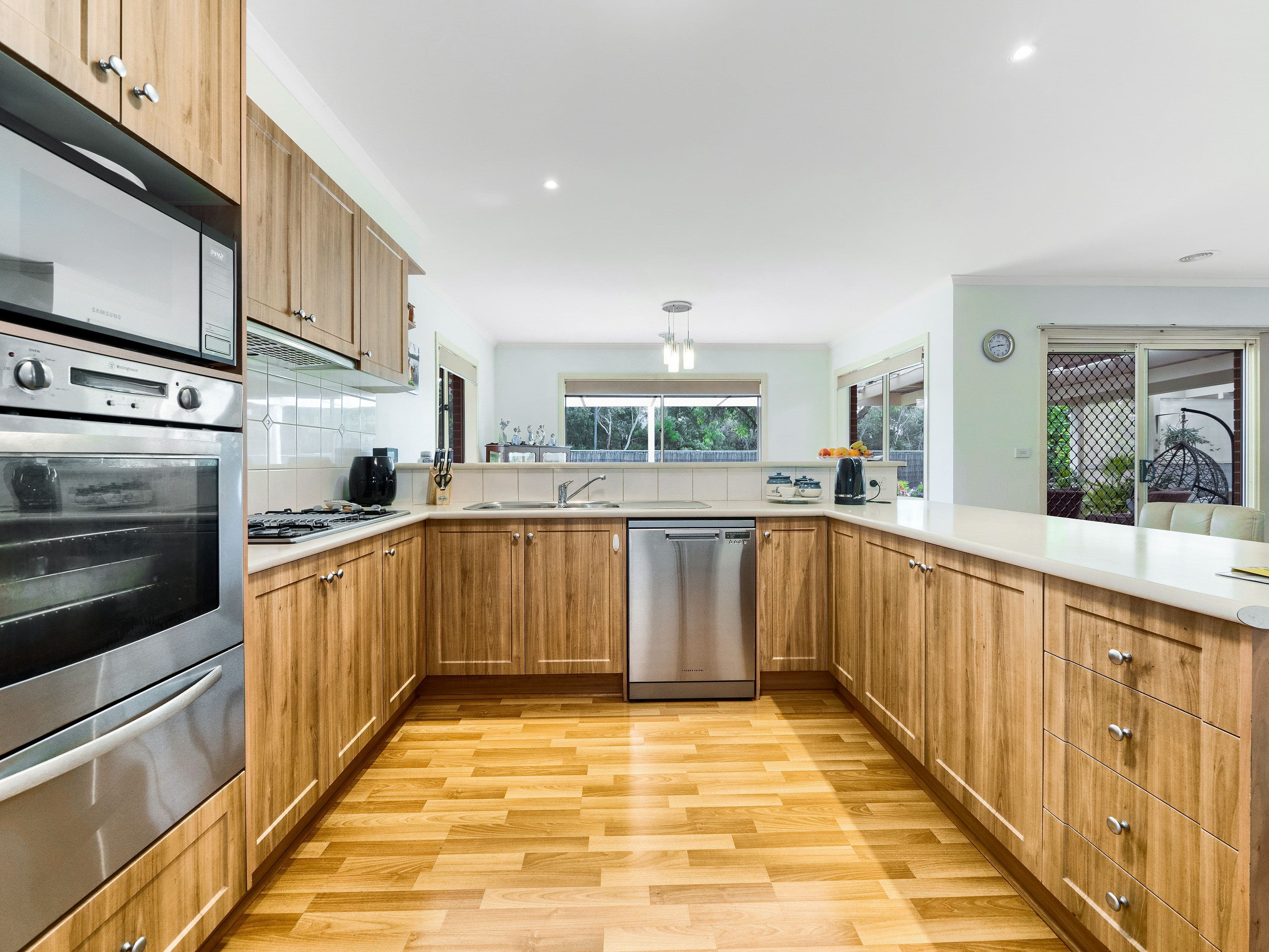 2 Galway Place, Cranbourne VIC 3977, Cranbourne - Thumbnail 7