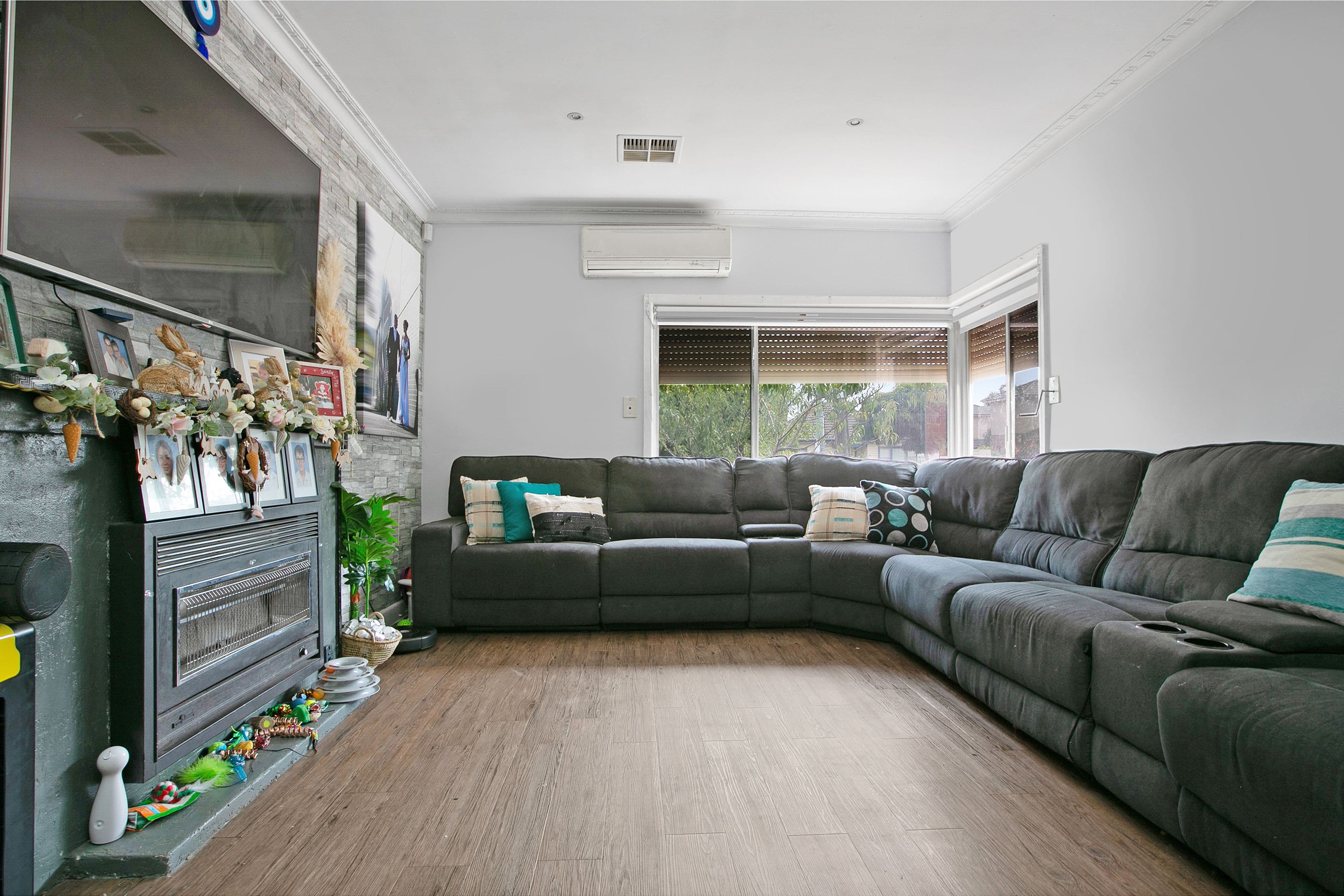 692 Gilbert Road, Reservoir VIC 3073, Reservoir - Thumbnail 3