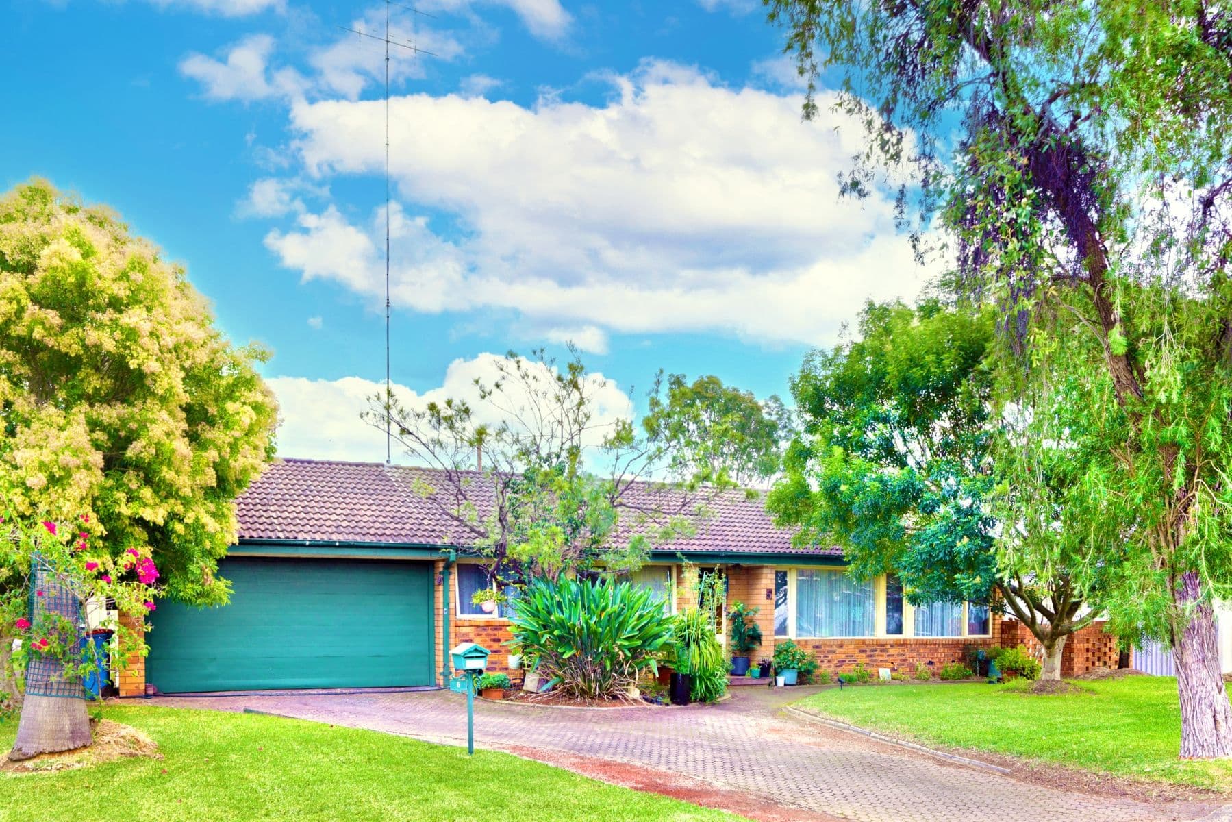 5 Flora Avenue, South Penrith NSW 2750, South Penrith - Image 1