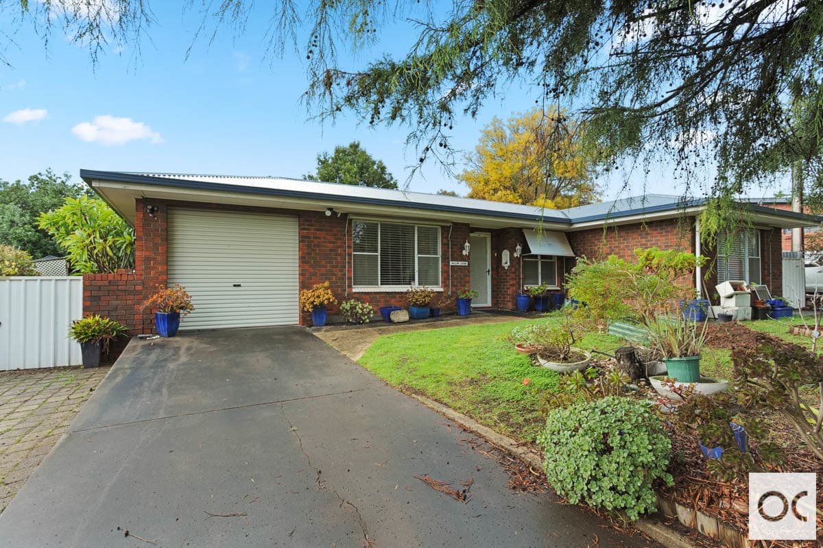 11 Giles Road, Willunga - Image 1