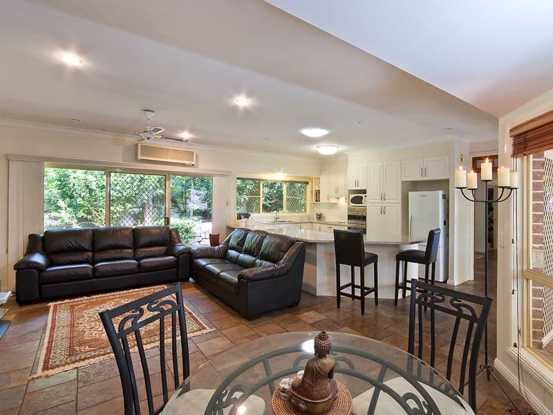 29 Gleneagles Crescent, ALBANY CREEK QLD 4035, Albany Creek - Thumbnail 2