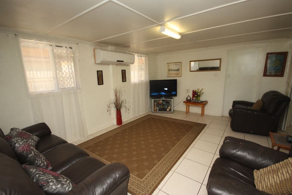 52 Fifteenth Street, HOME HILL QLD 4806, Home Hill - Thumbnail 4