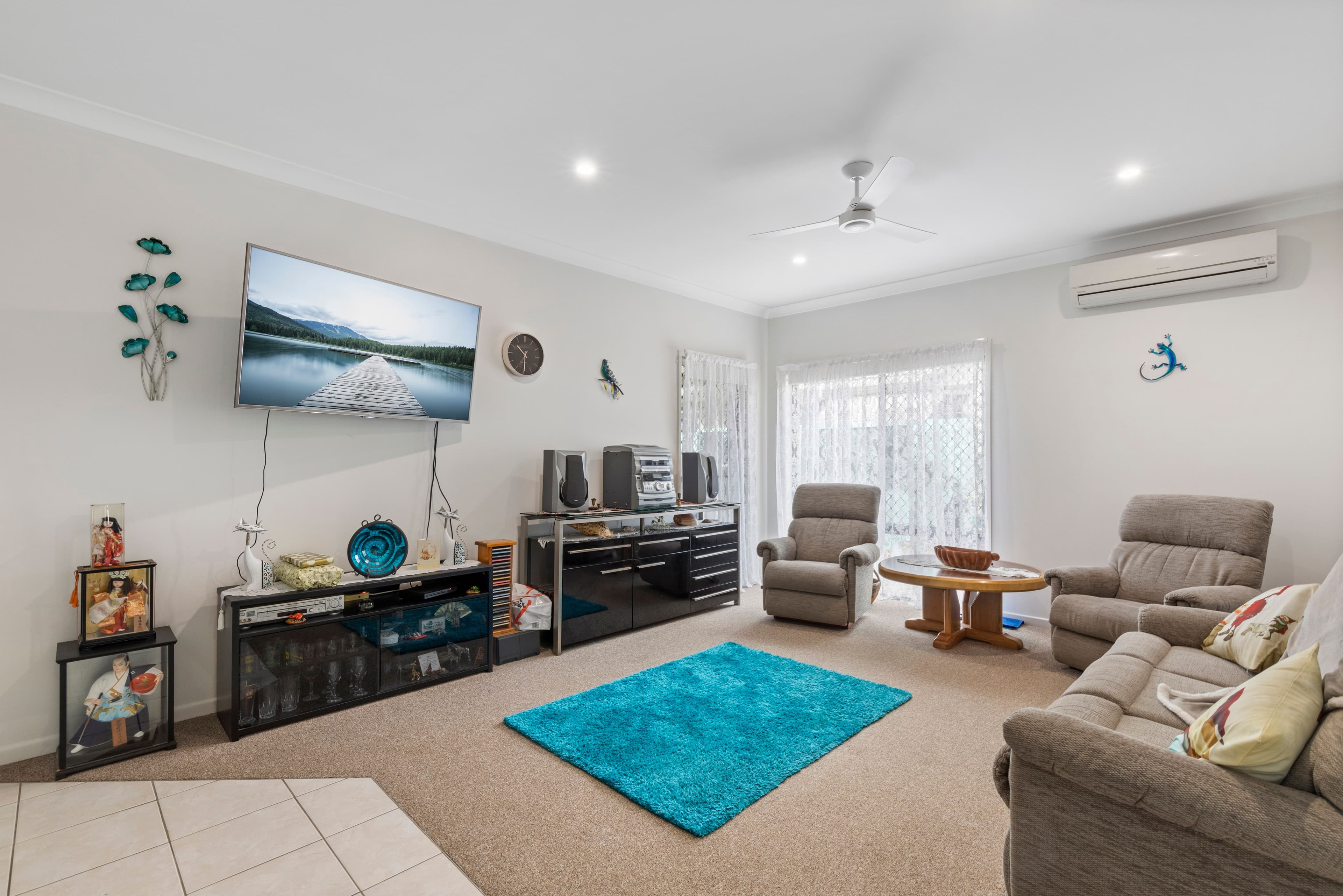 15 Greenview Avenue, Beerwah QLD 4519, Beerwah - Thumbnail 2
