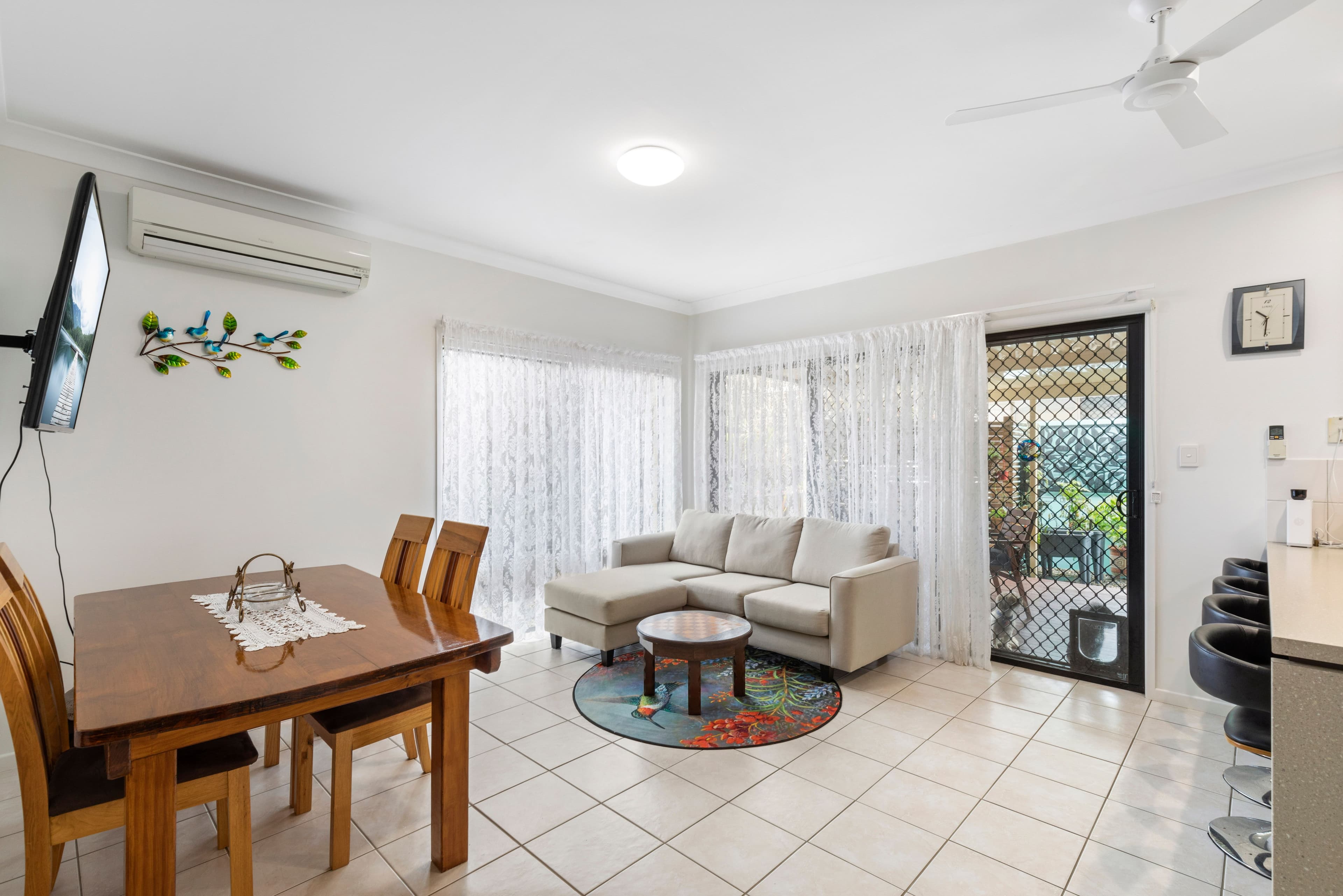 15 Greenview Avenue, Beerwah QLD 4519, Beerwah - Thumbnail 3