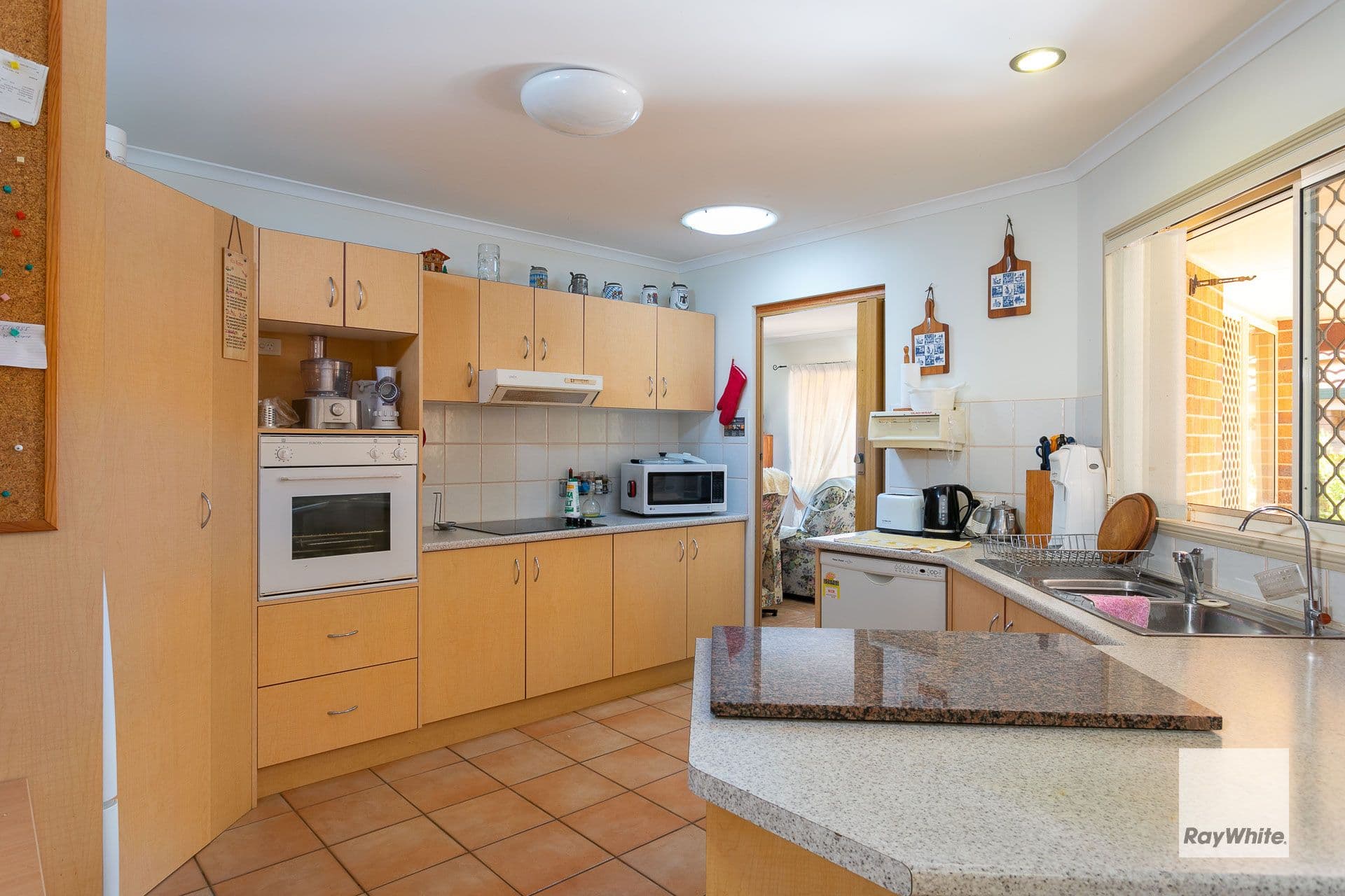 61 McLeod Street, Cleveland QLD 4163, Cleveland - Thumbnail 2