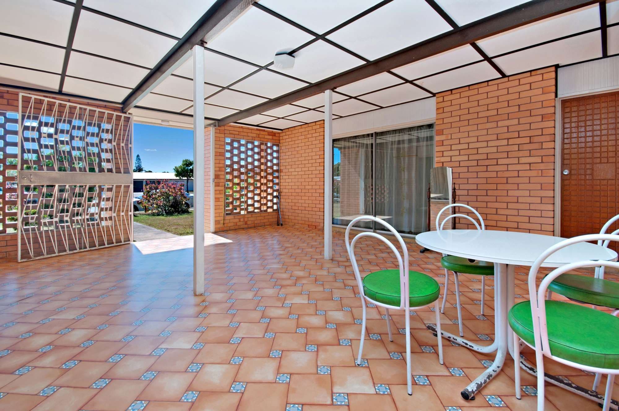 216 Ross River Road, AITKENVALE QLD 4814, Aitkenvale - Thumbnail 2