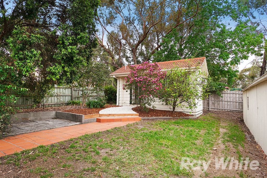 11 Stradella Avenue, Vermont South VIC 3133, Vermont South - Thumbnail 4