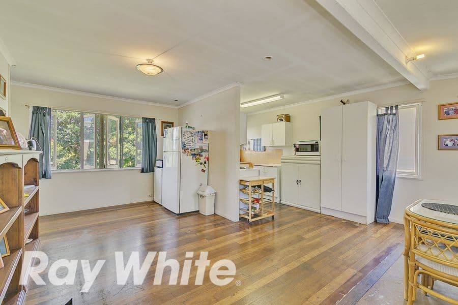 11 Waitara Street, Logan Central QLD 4114, Logan Central - Thumbnail 2