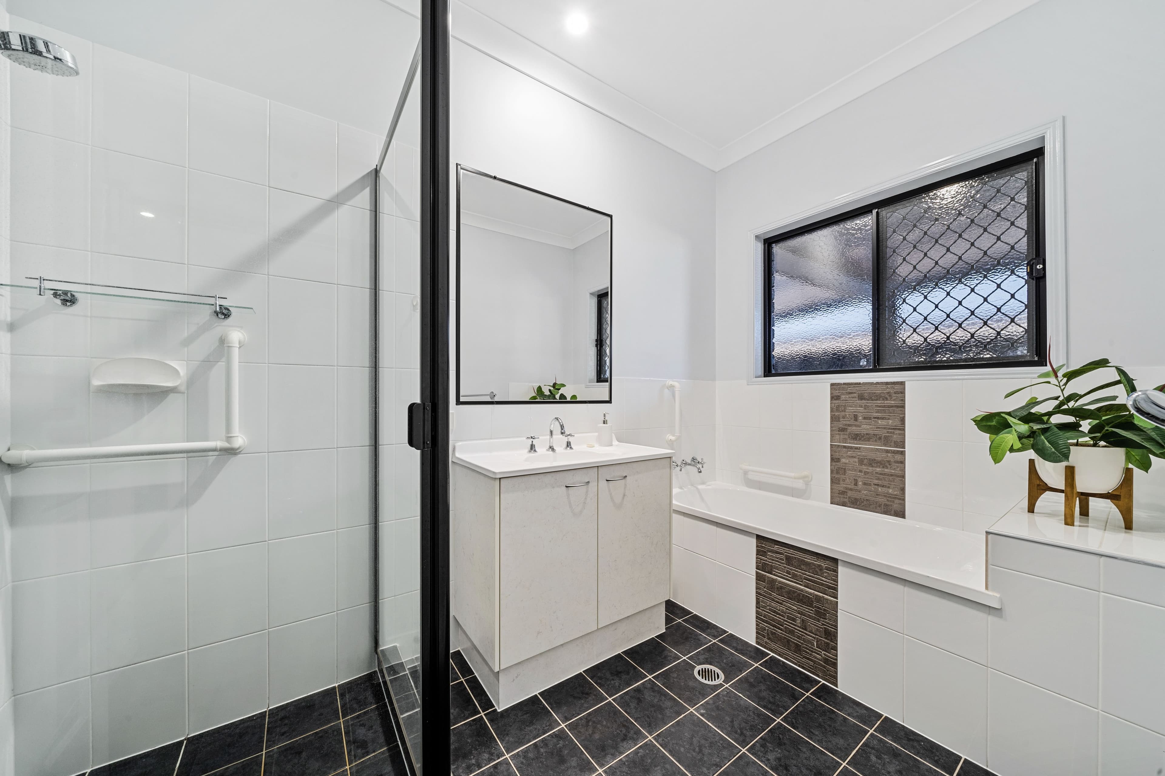 34 Frankland Avenue, Waterford QLD 4133, Waterford - Thumbnail 8