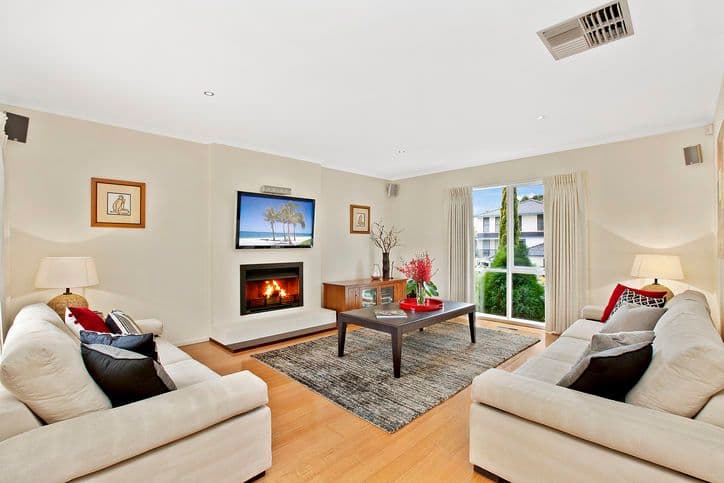 1 Bicentennial Court, DONCASTER EAST VIC 3109, Doncaster East - Thumbnail 2