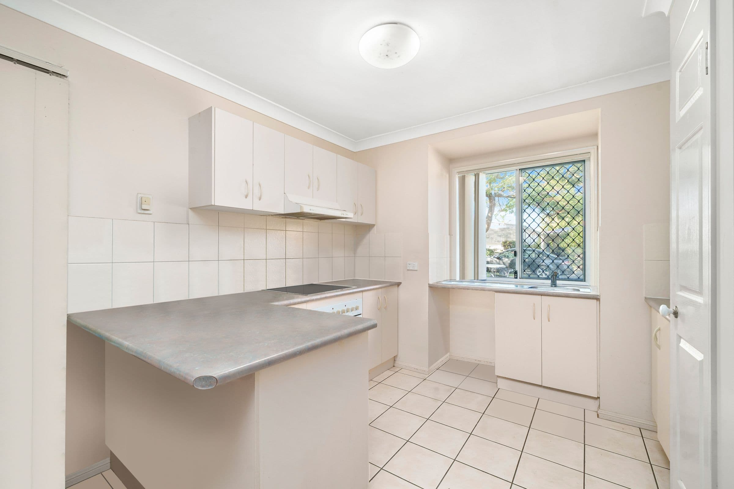 15 Livermore Street, Redcliffe QLD 4020, Redcliffe - Thumbnail 3