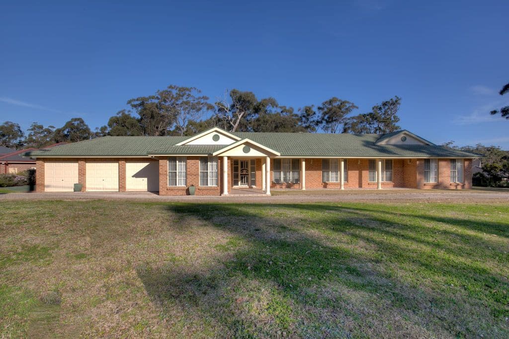 19 Potoroo Boulevard, MEDOWIE NSW 2318, Medowie - Image 1