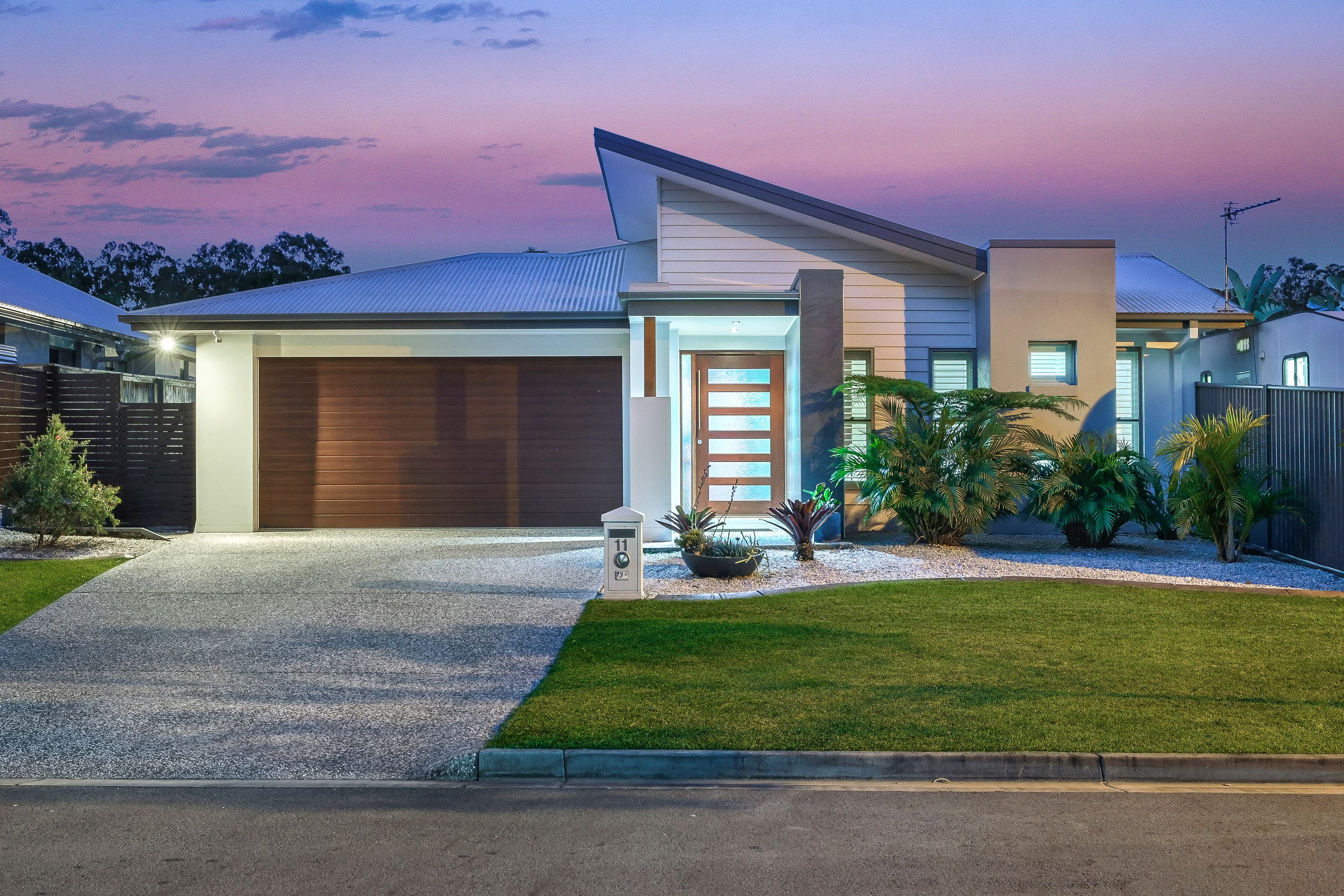 11 Stone Creek Drive, Upper Coomera QLD 4209, Upper Coomera - Thumbnail 2