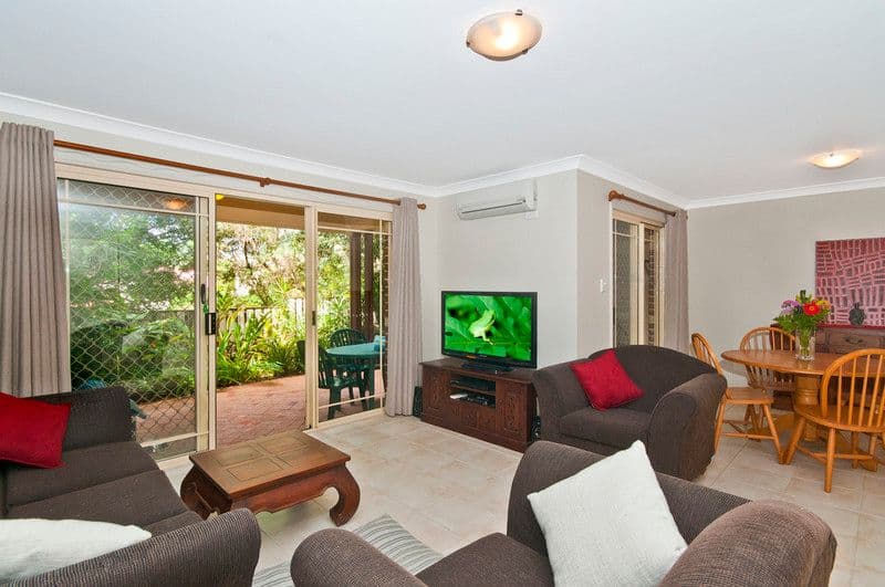 19 Sellin Place, CURRUMBIN WATERS QLD 4223, Currumbin Waters - Thumbnail 3