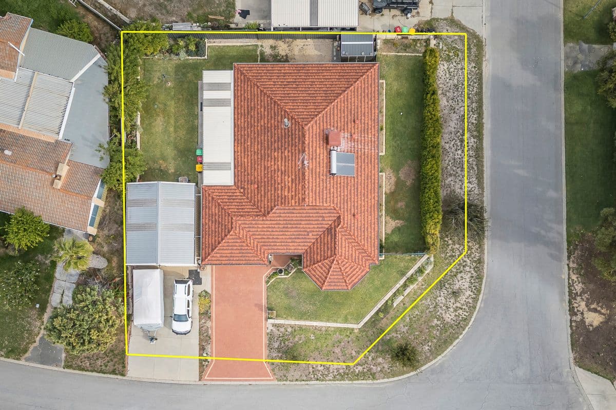32 WEATHERLEY Drive, Two Rocks WA 6037, Two Rocks - Thumbnail 3