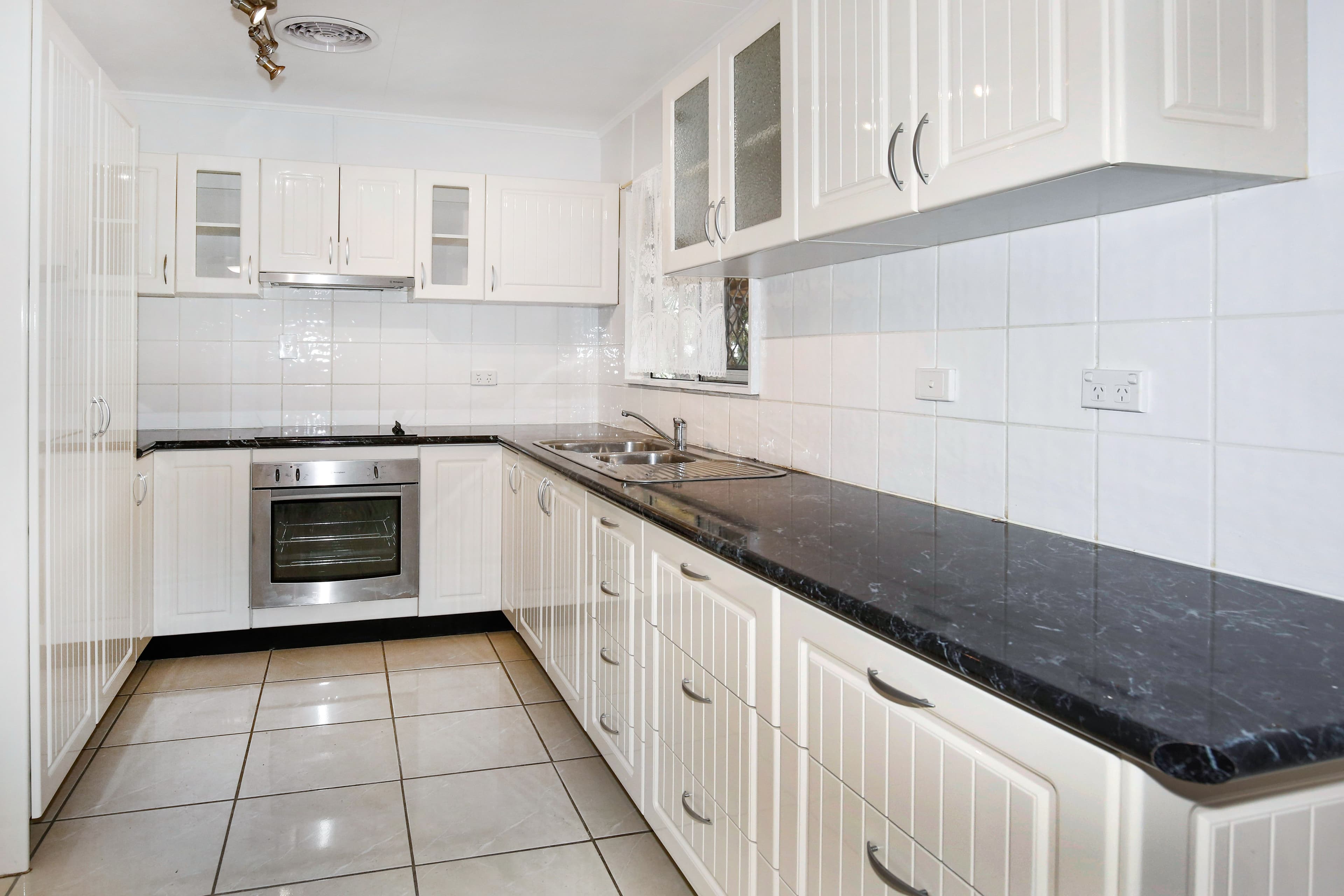 24 Canara Street, Cranbrook QLD 4814, Cranbrook - Thumbnail 3