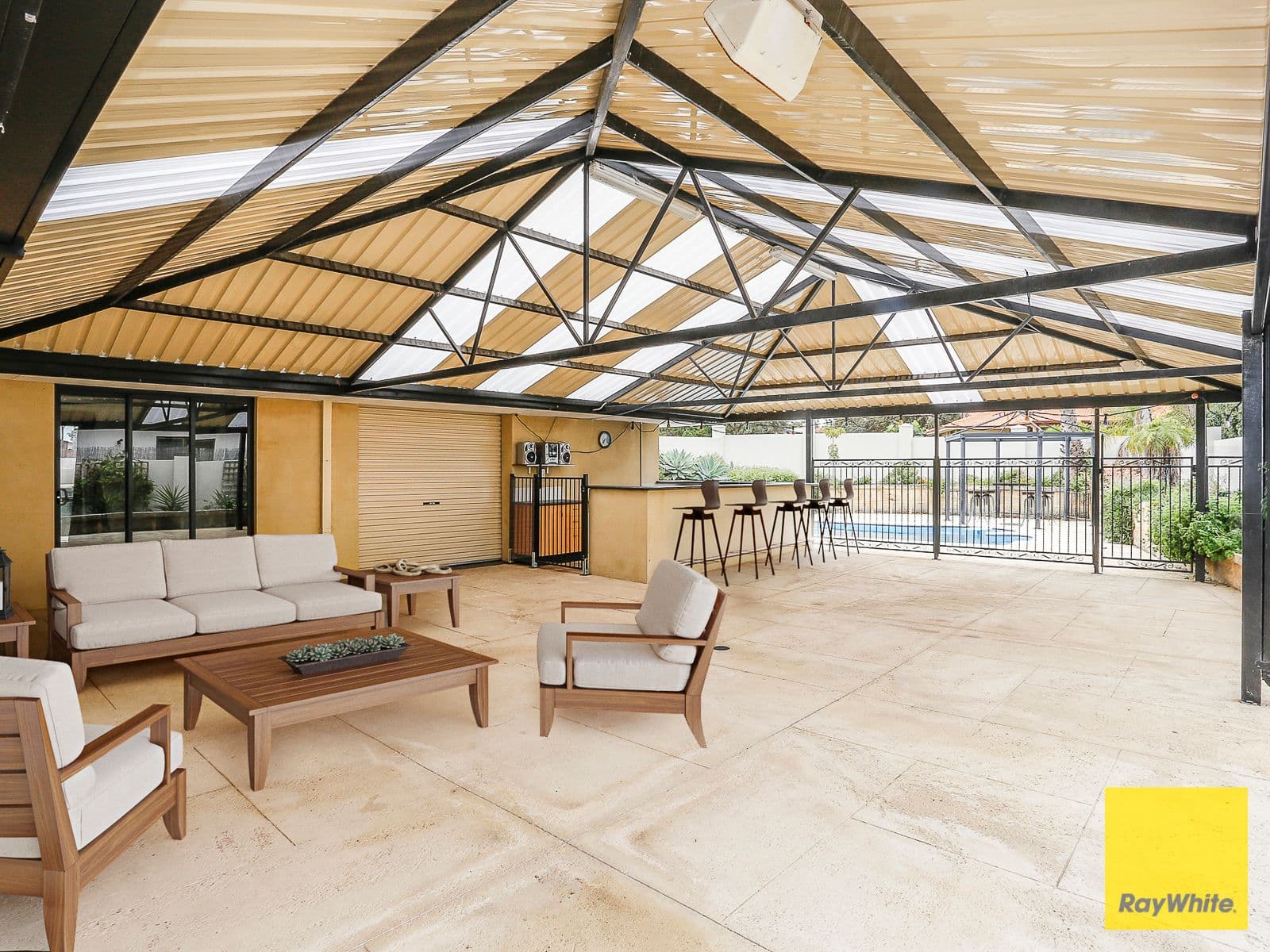 10 Bernedale Way, Duncraig WA 6023, Duncraig - Thumbnail 2